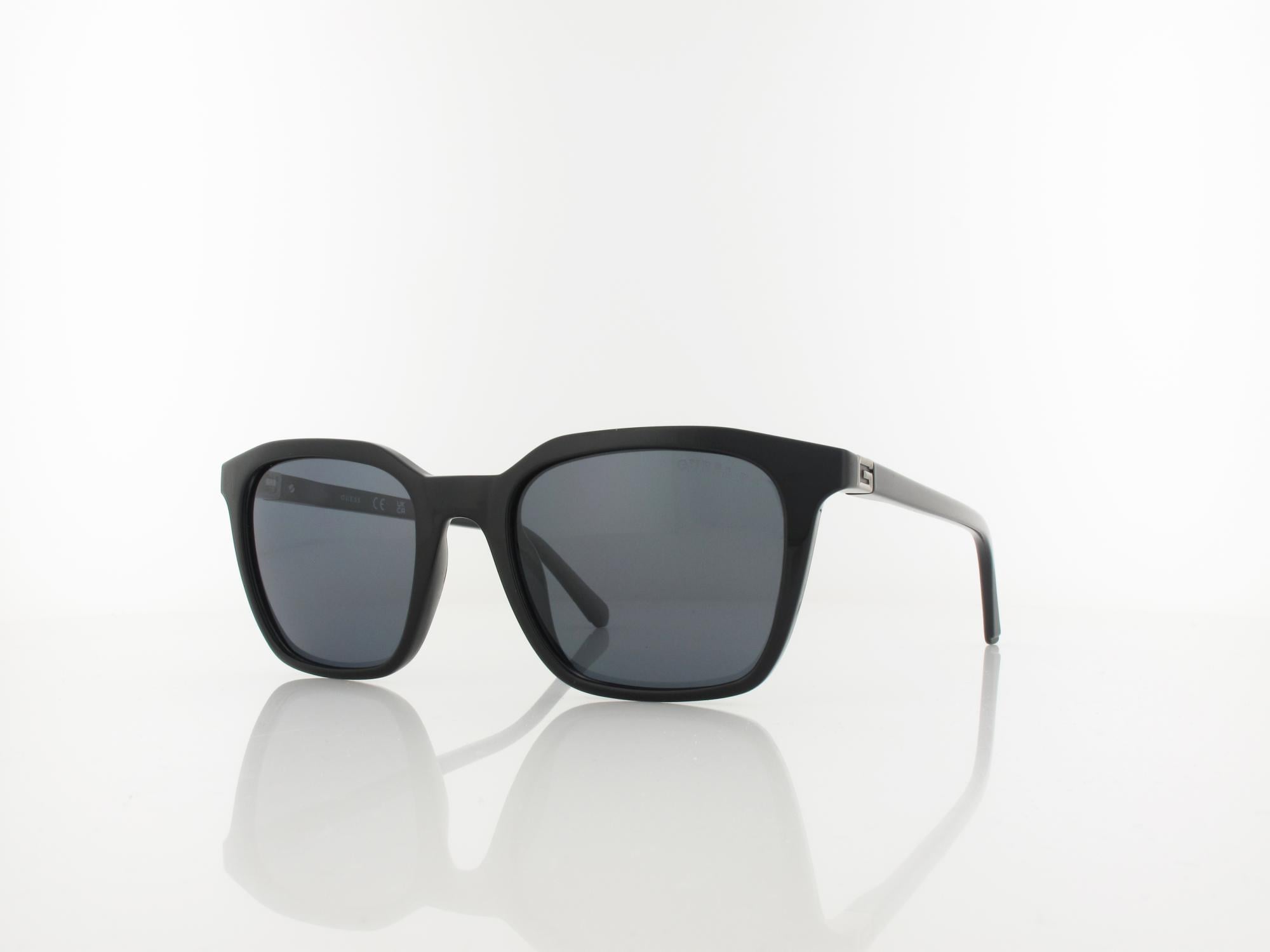 Guess GU00170 01D 53 shiny black / smoke polarized